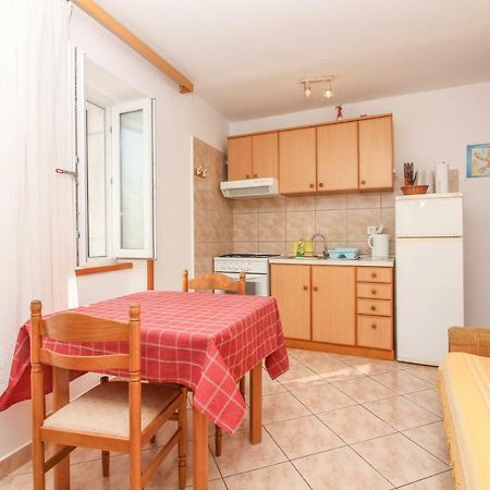 Apartmani Toni Poce 프리모스턴 외부 사진