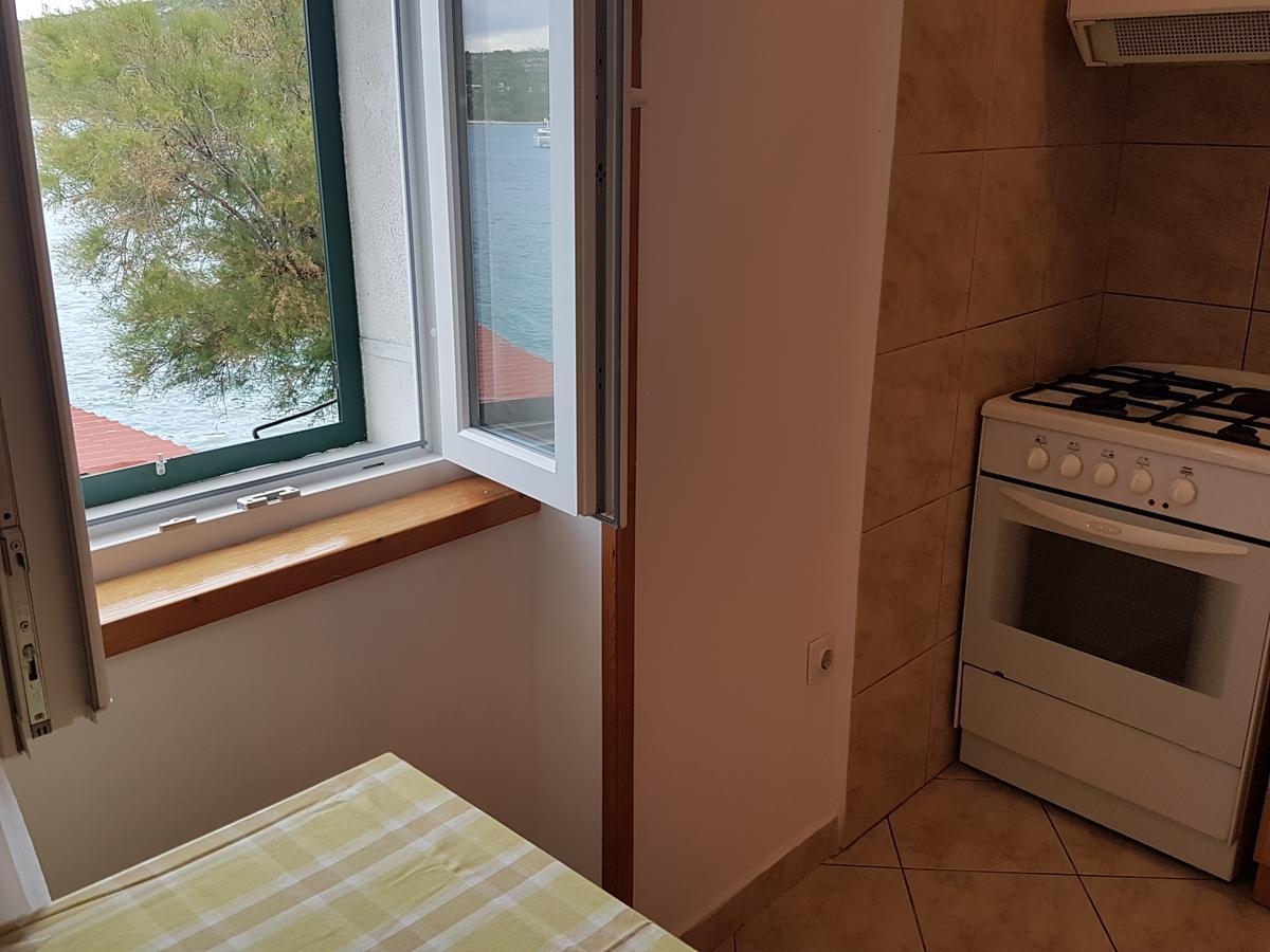 Apartmani Toni Poce 프리모스턴 외부 사진